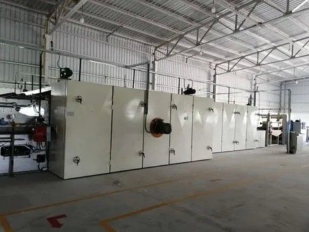 Hoog evenheid Loft Thermal Bonding Machine Warm Isolated Wadding Productielijn