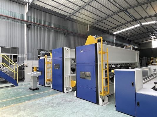 Air Filtration Non Woven Fabric Making Machine High Speed Needle Punching Machine (luchtfiltratie machine voor het maken van niet-geweven stoffen)